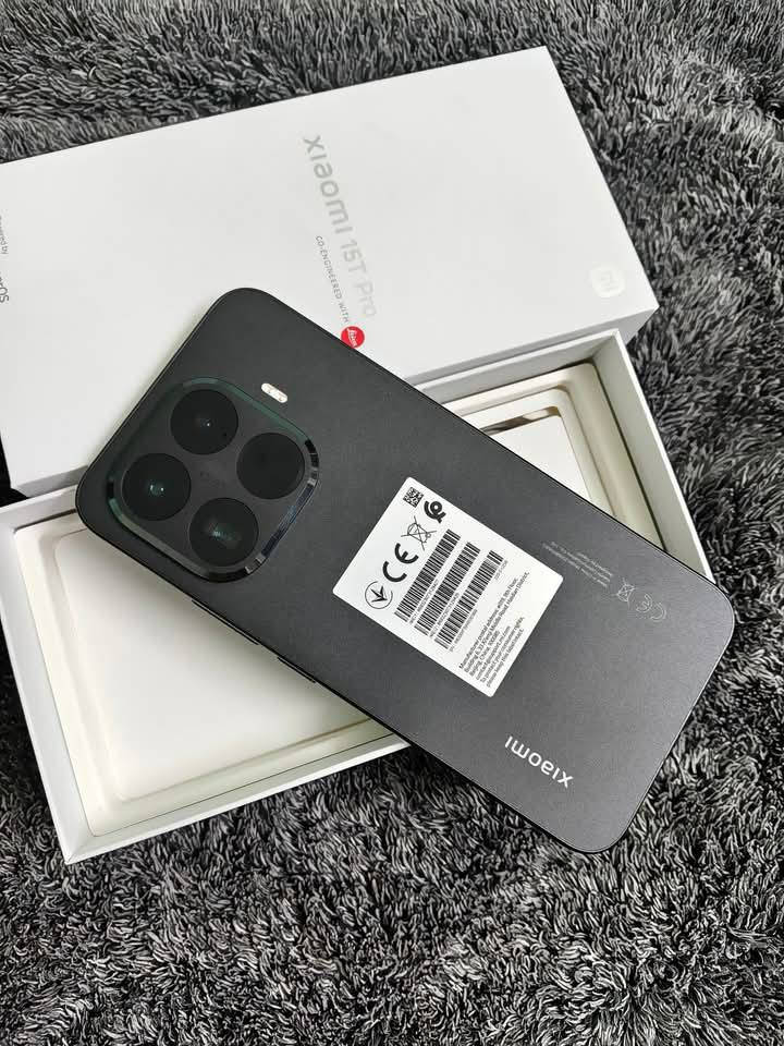 شاومي 15 تي برو ذاكره واحد تيره  مستخدم اسبوع فقط بطاريته 100 نضافته 100  
السعر  680 الف 
*********** للتواصل النجف, العراق
