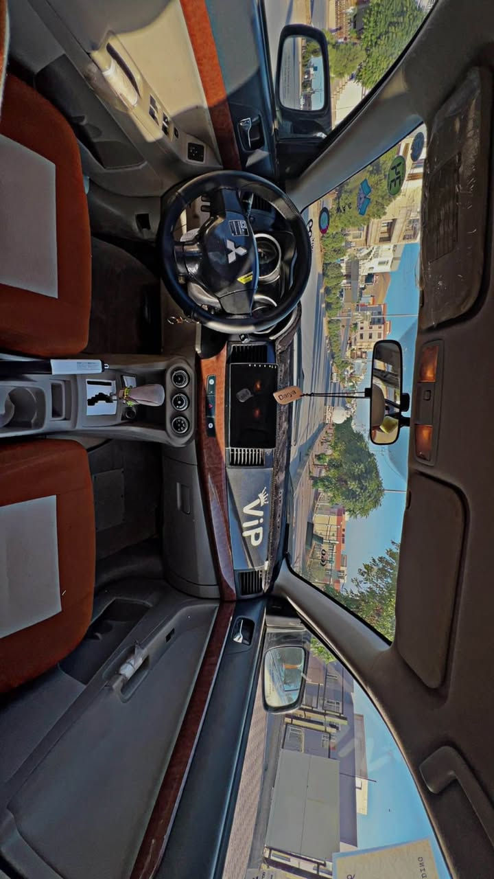 لانسەر قرش مۆدێل (2009) - مەکینەی  (1.6یە)

سەیارەکە زۆر پاکە و ماڵی دۆستە.

سەنەوی: (2029)

گێڕ و مەکینە: بە شەرت، بێ کێشەیە.

تەبرید و کارەبایی: هەمووی بەشەرت و ئیش دەکات.

بۆیاخ: چەند پارچەیەکی بۆیاخە (بۆنیت و تەنیشتەکانی)، وێنەی پۆڕیەکەیم داناوە سەیری بکەن. و سندوق و شان و شەسی بەشەرت  پیشوو دوای دەعمی نییە هەمووی لەسەر کاڵ بوونەوە بۆیاخ کراوە 

ژینگە و سەنەوی: هەمووی نوێیە 

شوێن: سلێمانی

سعر 75$ مەعامەلە  رەقەم تەلەفوون *********** السليمانية, العراق
