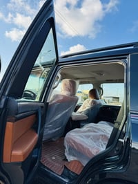 لاندكروز GXR V6 • ٢٠١٣ • داخلها مشمشي