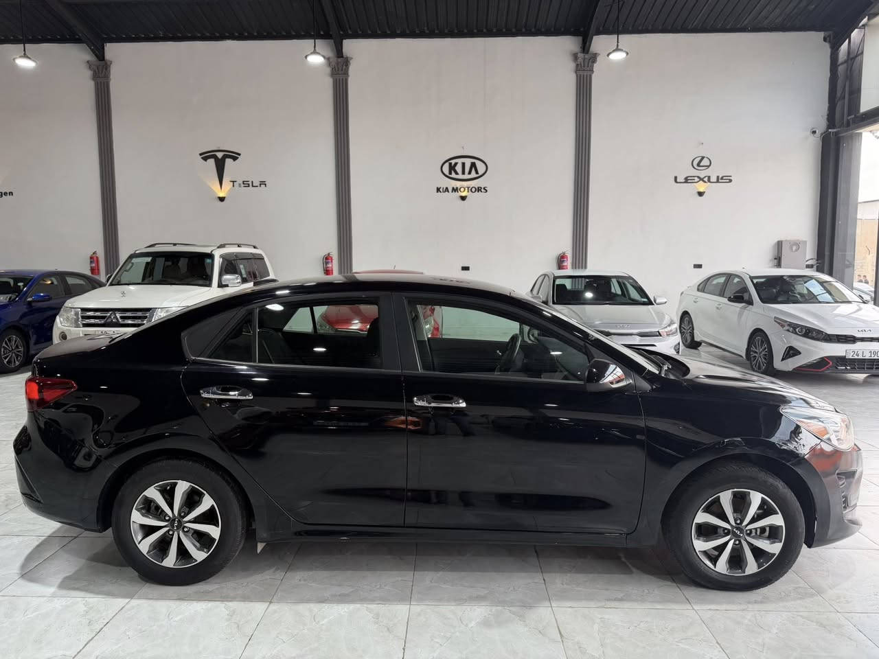 للبيع Kia Rio
فئة LXS موديل 2023
 • ويل كب
 • بصمة تشغيل وأبواب
 • شاشة كبيرة الحجم
 • لايت زينون
 • كروز كنترول مع تحكمات ستيرن
 • مسند وسطي

حادث السيارة بونيت فقط بدون دواخل

💰 السعر: 109

📍 عنوان السيارة: Mosul
📞 ***********
