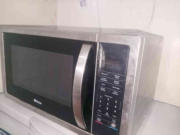 السلام عليكم ورحمة الله وبركاته مايكروفت للبيع جديد
سعره (80)
وبيه مجال شوي
***********
