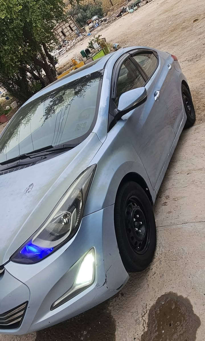 فقط مراوس بياباني حسب القناعه  
الانترا مديل 13 خليجي رقم قادسيه فول مواصفات بصمه فتحه كشنات جلد محرك 1800 جديد تبريد ثلج حداديه وتخم تاير جديد سياره جاهزه مكفوله ضربه وكلبه وشواصي ولغود وحوض كشر جارد مكان السياره النجف 
متواجد واتساب ***********
