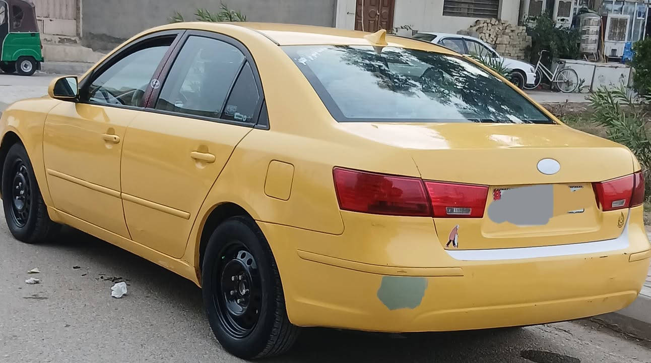 السلام عليكم  سوناتا موديل 2009 وارد امريكي ،مكينة 2400 مكفولة من جميع الجهات عدا تبديل الجاملغ الامامي رقم ديالى جديد  خط وبحث ومرور مصفر. و بأسمي  صدر امامي خلفي جديد تخم تاير جديد. تبريد تدفئه جديده +منظومه جديده مال غاز   +رقم الهاتف. ***********
العنوان واسط #العزيزيه. تواصل فقط على الخط
