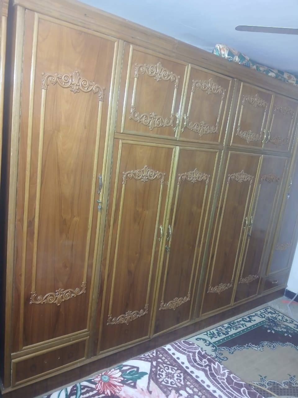 السلام عليكم غرفت نوم البيع سعره مليون و300العنوان ميسان ابو رمانه هاذه رقمي***********
