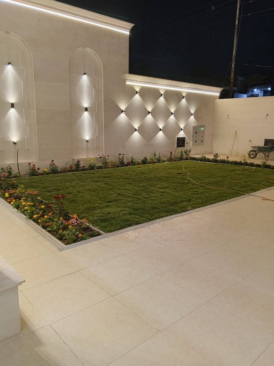 ​🌳 حدائقه- بغداد- لخدمات تنظيف وترتيب الحدائق 🌹
هل تبحث عن إطلالة مميزة وجذابة لحديقتك؟ نحن هنا لخدمتك!
نغطي كافة مناطق وأحياء مدينة بغداد(الجانب الأيمن والأيسر) ونقدم لكم أفضل الخدمات الزراعية بأيدي خبيرة.
​🛠️ خدماتنا تشمل:
​تقليم وقص الأشجار: ترتيب الأشجار العالية والشجيرات بشكل هندسي وصحي.
​زراعة الثيل الطبيعي: فرش وزراعة الثيل  ليكون بساطاً أخضر رائعاً.
​زراعة الورود والشتلات: تنسيق وزراعة أجمل أنواع الزهور الدائمة والموسمية.
​تنظيف وترتيب الحدائق: إزالة الحشائش الضارة، تنظيف المخلفات، وإعادة الحياة لحديقتك.
​💰 أسعارنا:
​أسعار مناسبة جداً ومنافسة وتعتمد على حجم الحديقة ونوع العمل المطلوب. رضاكم هو هدفنا!
​📞 للتواصل والاستفسار:
​يمكنكم الاتصال مباشرة أو المراسلة عبر الواتساب على الرقم:
👉 ***********👈
