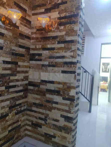 سلام عليكم
يعلن مكتب البارون للعقار
دار للبيع طابقين مساحه ١٠٠متر طابو زراعي سند ٢٥
عنوان ورديه خارج منطقه ابو الكير
بيت حديث قريب ع شارع
سعر ٥٨مليون بيه مجال 
استفسار مكتب البارون
***********يوسف المرشدي
