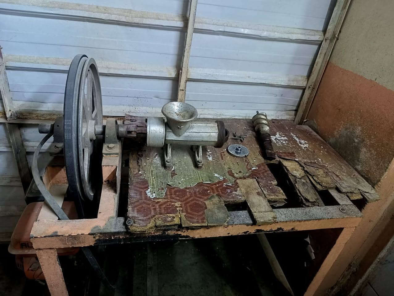 للبيع
برد شغل عل داير مليم 
مثرامه 
جامخانه


**إذا كنت صاحب هذا الإعلان وتريد حذفه لأي سبب، رجاءا أرسل رسالة إلى الدعم الفني**