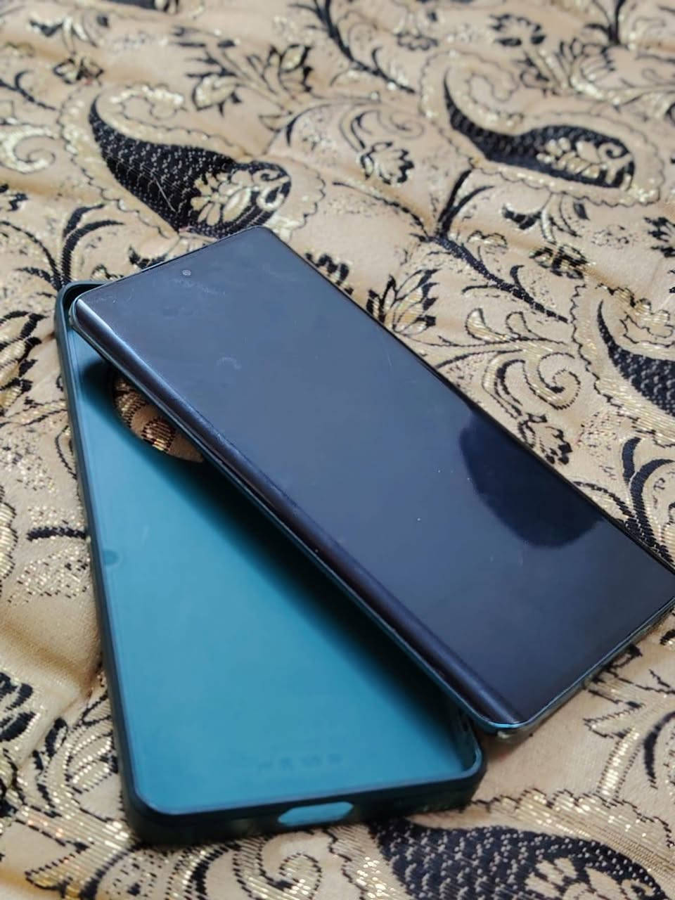 هونر x9a للبيع مابي اي عيب ذاكره 256 رام 12
سعر ١٨٠
***********
