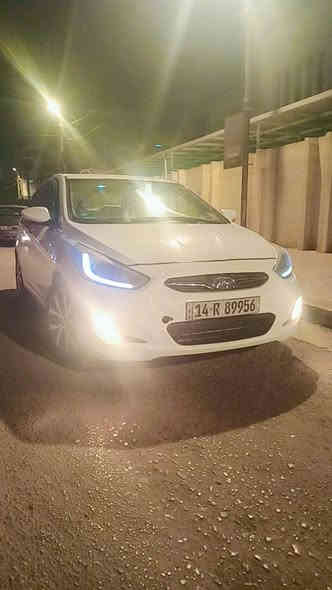 تحية للاخوة 
اكسنت 2015 خليجي فول الفول للاخير سياره جديده ما عايزها شي نضيفه مكينه 1600 تبريد شغال وما بيها نقص مال جناي بيها دحجات خفيفه وبيها ضربه بالصندوك  حداديه وكهربايات جدد مابيها كل نقص شراي يتصل وبالخدمة 
*********** سيد كرار
