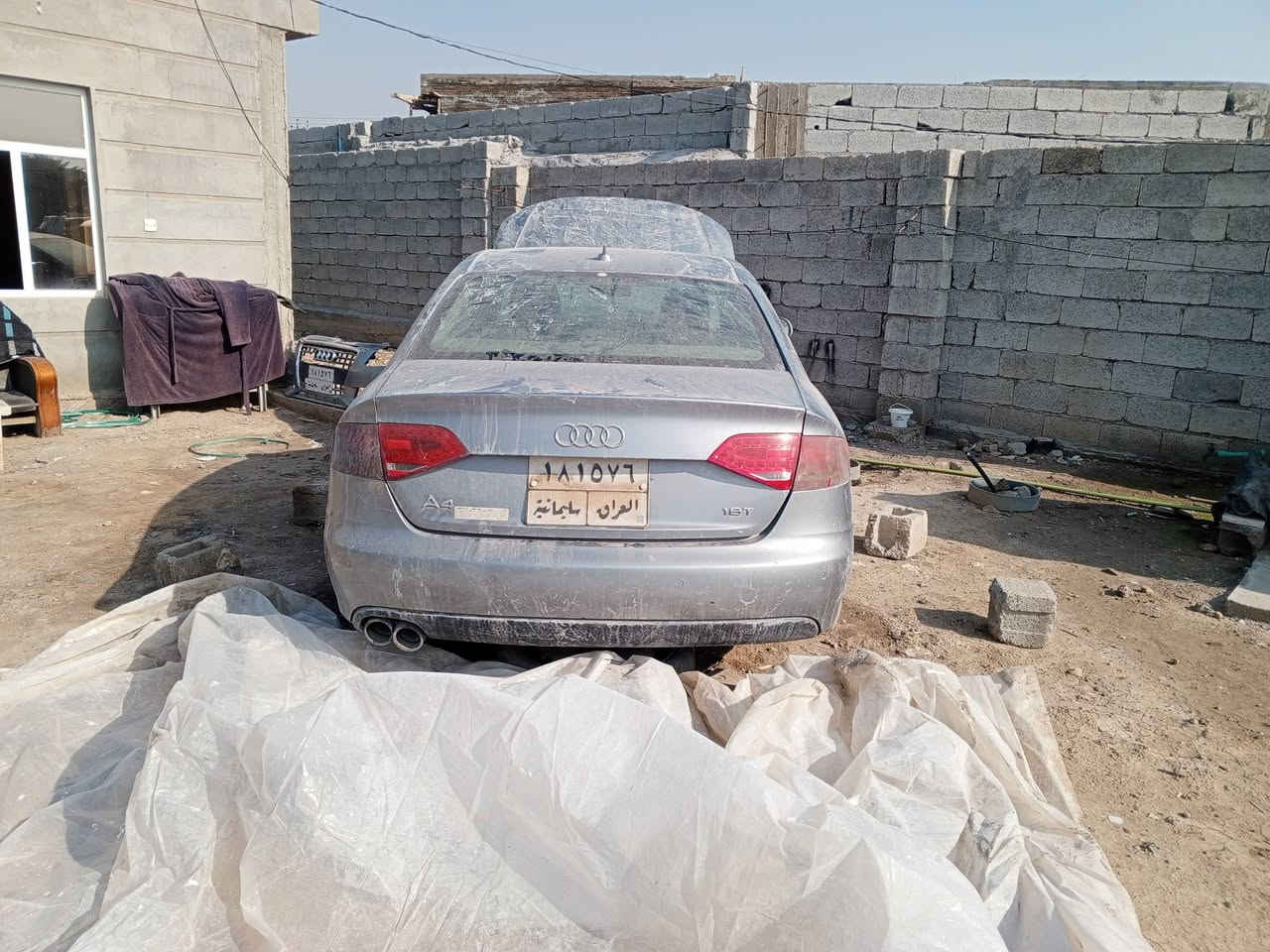 أودي A4
للمراوس وية مارسدس دب 
موديل2011 محرك 1800Tتيوربو ضررهة جاملغ يمنة/السيارة طافية ماتشتغل فجأة كامت ماتشتغل دگ سلف وما تشتغل بعدهة طفة الدشبول بالكامل وهذه وضعية السيارة حالياً رقم سليمانية سنوية منتهية بسم صاحبي عربي يريد تحويل شيطلع عليهة السيارة من غرامات وغيرها علية/مكان السيارة ابوغريب للاستفسار 
***********
***********
