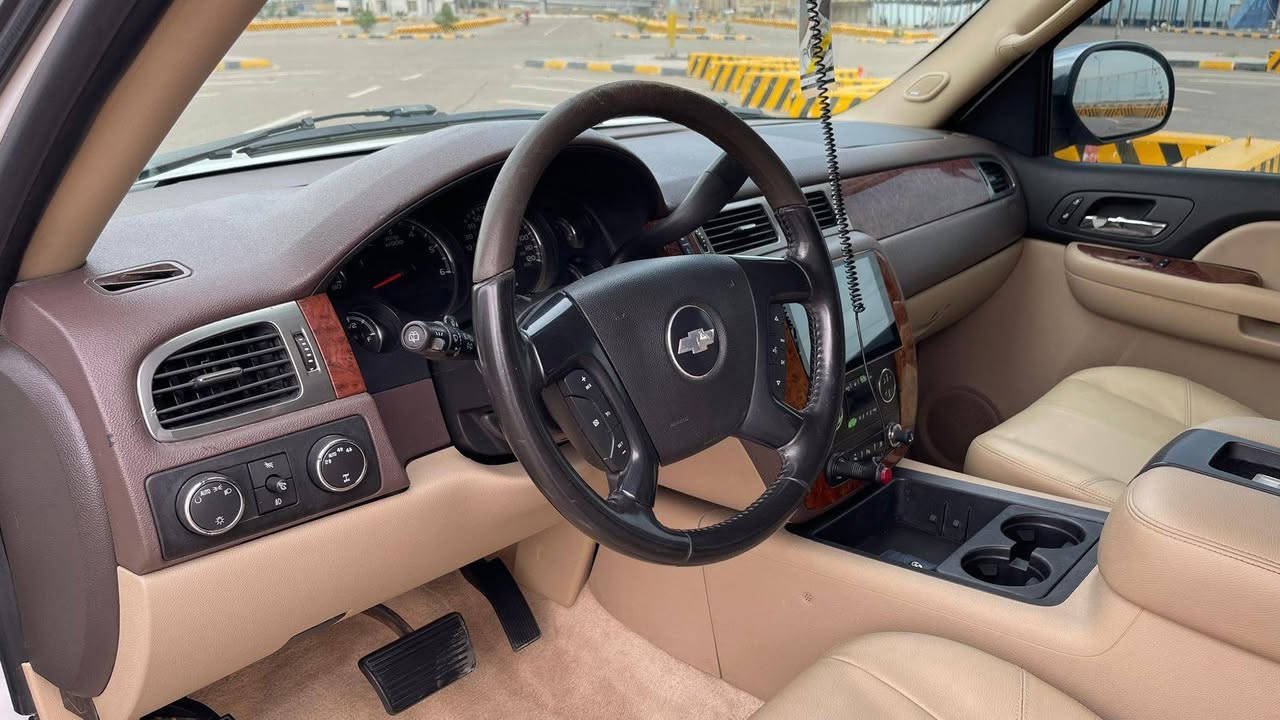 تاهو ٢٠٠٧  Ltz فول مواصفات
 سياره ادوات حيل جديده بمعنى الكلمه  
مكينه وكير وحداديه وتبريد وتخم تاير كله جديد 
سياره فتحه بالقماره كشنات جلد تدفى تبريد  كهرباىي 
مراياة الجانبيه شفط و تحكم استيرن 
منظومه لايت  زنون بيه 
بيها ارقام وسنويه سليمانيه اصلي 
للاستفسار الاتصال واتساب بيه ***********
السعر 72
