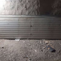 سندويج مستخدم عدد 4 قياس ٤ متر و٣٠ سم. المتر ب10 الاتصال ‏‪07713824858...
