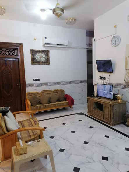 عرض مميز  / بيع سريع
🏡 دار للبيع – الرمادي / شارع 40 خلف اثاث القند 

🔹 يتكون الدار من طابقين

الطابق الاول
• 2 غرفة نوم
• صاله 
• دوانيه
• هول 
• مطبخ حار وبارد 
• حمامات داخليه وخارجيه 
•  كراج 

الطابق الثاني
• 3 غرف
• صاله
• حمام

✅  يبعد عن شارع اربعين 80 متر 

✅ البيت  كامل وجاهز للسكن 

📏 المساحة الكلية: 250 متر 
📍 شارع 10 متر 
🔖 جنس العقار: طابو زراعي – تنازل مباشر

💰 #السعر: 255 مليون – قابل للتفاوض.

ـــــــــــــــــــــــــــــــــــــــــــــــــــــ

للمزيد من التفاصيل يمكنكم زيارة مكتبنا 

مكتب سنتر 40 للعقار 
   في  الرمادي  شارع 40  مقابل ماركت القيصر 

او الاتصال على الارقام التالية  

 ***********   فراس  
 ***********   أبو جود 
 ***********   أحمد 
 

نستقبل من حضراتكم كافة العروض العقارية 

رضاكم أهم أهدافنا
