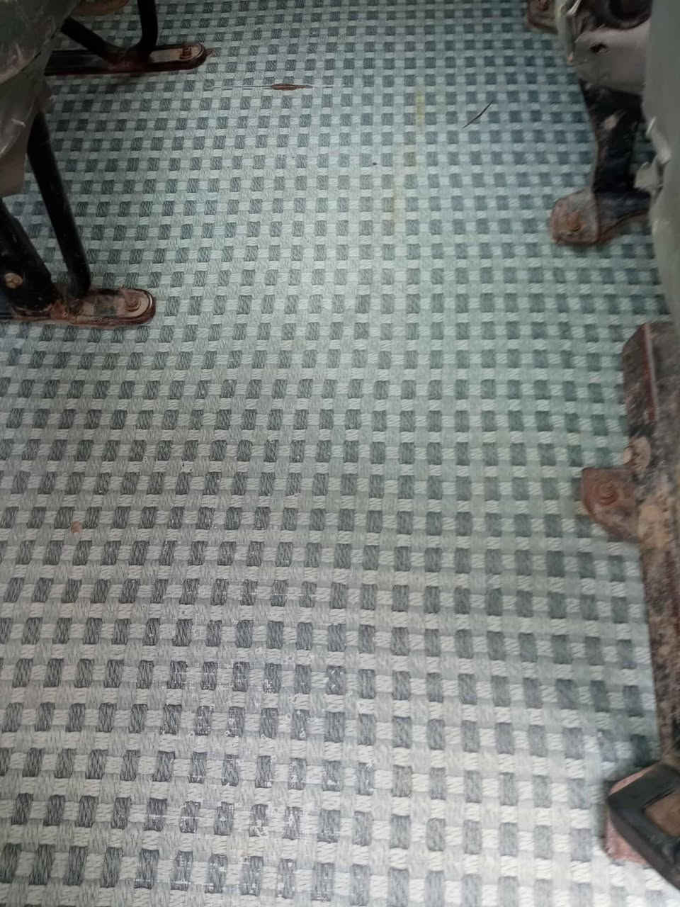 السلام عليكم ستانه مديل 96رقم قادسيه مكينه وكير وحداديه وتخم تاير برنكيت حصير كله جديد
سعر 40وبيه مجال 
بابل القاسم 
***********
