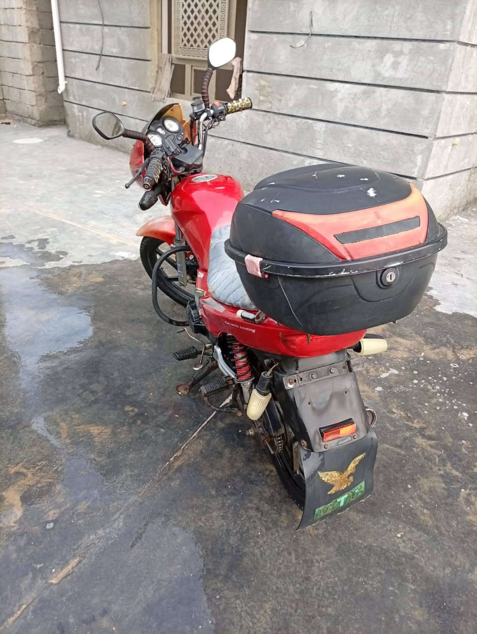 موطور سايم ٢٠١٦مكمرك 
مكان الفلوجه غير متواجه عل خاص فقط اتصال خط واتساب 
رقم صاحب الدراجه ***********
سعر الدراجه ٨٠٠وبي مجال
