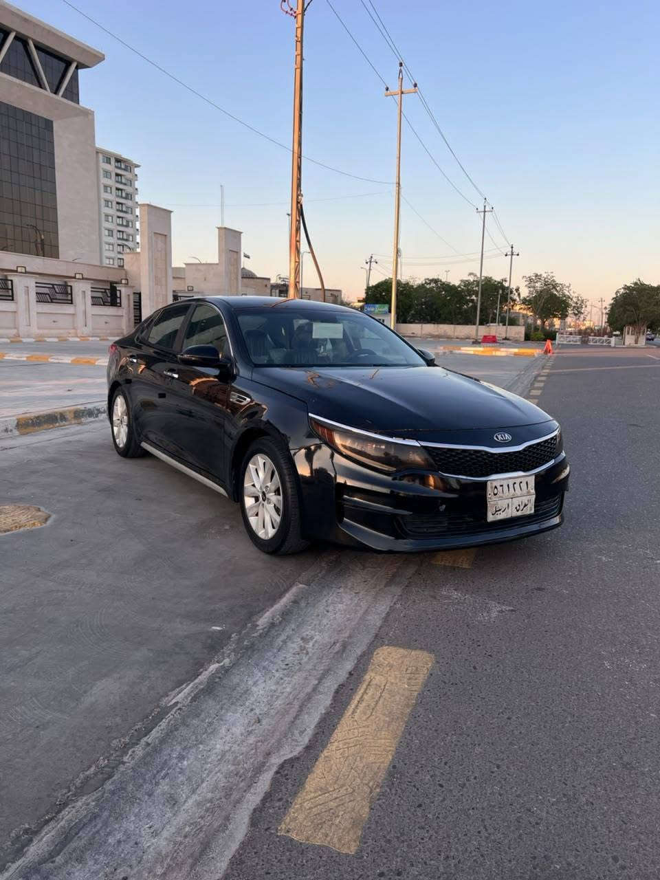 السلام عليكم 
 للبيع اوبتما 2018 وارد امريكي حادثها طرف البنيد وشبر من جاملغ بدون دواخل بدون كلشي نص مواصفات رادار تحكم ستيرن اربع جهات مثبت سرعه كامره خلفيه دواره ثلاث وضعيات قيادة رقم اربيل تحويل او وكاله باليعجبك
#مكان السيارة 
الانبار :الصقلاوية
السعر 117 وبيه مجال ماكو هيج سعر بهيج نضافة
*********** الرمادي, الأنبار
