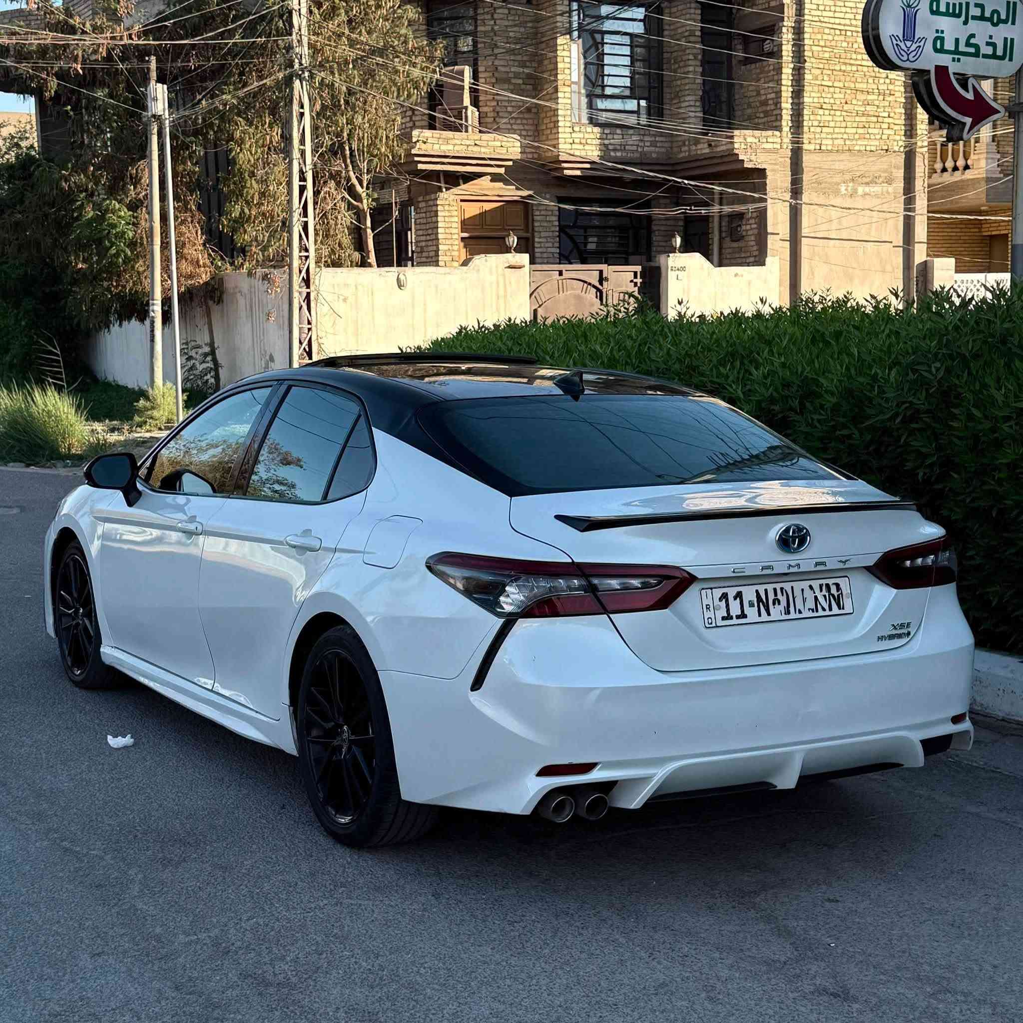 يا الله‏
𝐓𝐎𝐘𝐎𝐓𝐀 𝐂𝐀𝐌𝐑𝐘-𝐗𝐒𝐄 
Hybrid
تويوتا كامري (XSE) موديل : 2022
اللون : أبيض لؤلؤي تو كلر بلادي 

عداد المسافة :  35 الف

حجم المحرك : 2.5L ( 4.سلندر )
                                 (هايبرد 🔋)
الضرر : جاملغ امامي مبدل وبنيد مبدل والباب نصبغت نفسها ‏بيها تعديل بل شاصي بدون كص 
المواصفات : 𝐗𝐒𝐄
فـول مـواصـفـات داخل احمر
سلايد روف
ابواب  بصمة
بصمة تشغيل 
تشغيل عن بعد (𝐑𝐄𝐌𝐎𝐓𝐄 𝐒𝐓𝐀𝐑𝐓)
شاشة  كبير
كاميرا خلفية 
ويل 19 الرياضي 
حساسات خلفيه
هاند بريك بصمة
اوتو هولد (𝐀𝐔𝐓𝐎 𝐇𝐎𝐋𝐃)
اوتو ستارت (𝐀𝐔𝐓𝐎 𝐒𝐓𝐀𝐑𝐓)
اوتو ستوب (𝐀𝐔𝐓𝐎 𝐒𝐓𝐎𝐏)
رادار امامي (تحديد مسار)
‏‎رادار جانبي (نقاط عمياء)
‏‎حساسات خلفي 
مانع انزلاق+𝐀𝐁𝐒
3انظمة  (𝐄𝐂𝐎) (𝐍𝐎𝐑𝐌𝐀𝐋)(𝐒𝐏𝐎𝐑𝐓)
نظام EV MODE
تحكيم استيرن+ شفتات استيرن
كشنات جلد ، كشنات كهربائي
كشنات الامامي هيتر 
لايتات (𝐋𝐄𝐃) عدسة زينون بيلادي
اناره داخليه led 
ترحيب بلادي بالدواسات 
شاحن وايرلس
مثبت سرعه تفاعلي قيادة اليه 
تحديد مسار 

مكاني بغداد عامريه
السعر 176ورقه
اي استفسار ***********
