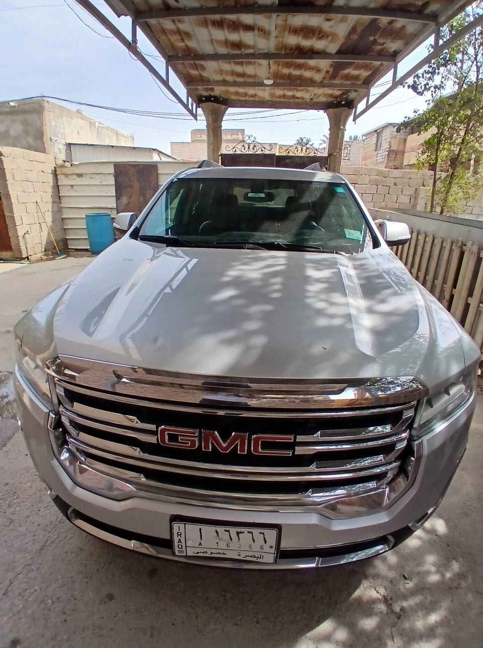 السلام عليكم بيع او مراوس *********** جي ام سي اكاديا موديل ٢٠  ماشية ١٣٥ الف كيلو رقم بصرة تحويل مباشر مواصفات SLT حادثها موظح بلصور والسونار مرفق محرك ٦ سلندر ٧ راكب تو ويل كير محرك حدادة تبريد  كشنات جلد شاشة كامرة نقطة عمياء حدثها جاملغ خلفي بدون دواخل السعر ١٩٥ وبيها مجال حك الجية العنوان البصرة شط العرب الصالحية البصرة, العراق
