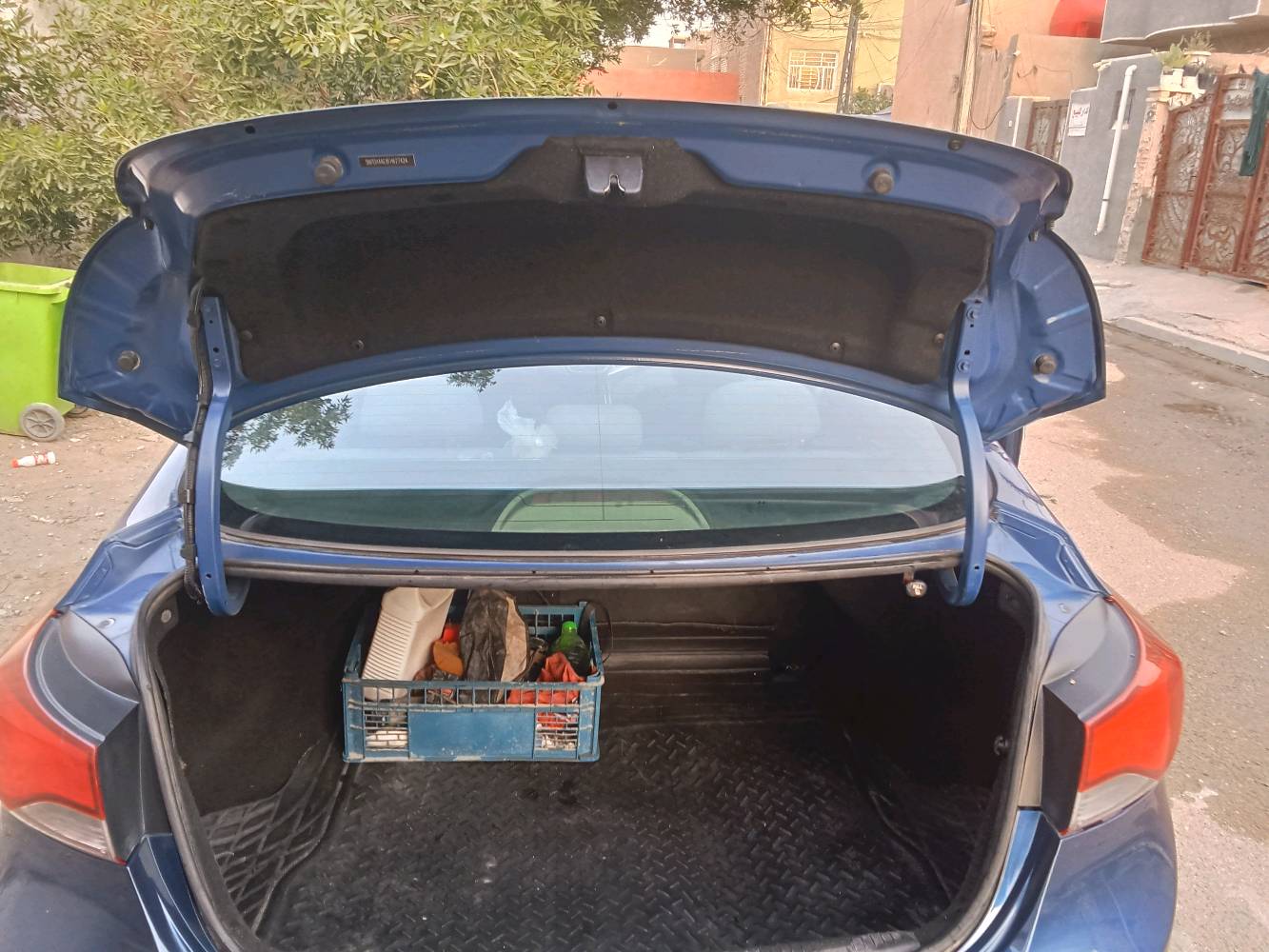 نتره أمريكي 2015 حادث بنيد بدون دواخل ليبل واحد صبغ ثلاث قطع بدون دواخل تحويل مباشر مكينه كير تبريد كله جاهزه مكان سيارة بشعب اتصال ***********