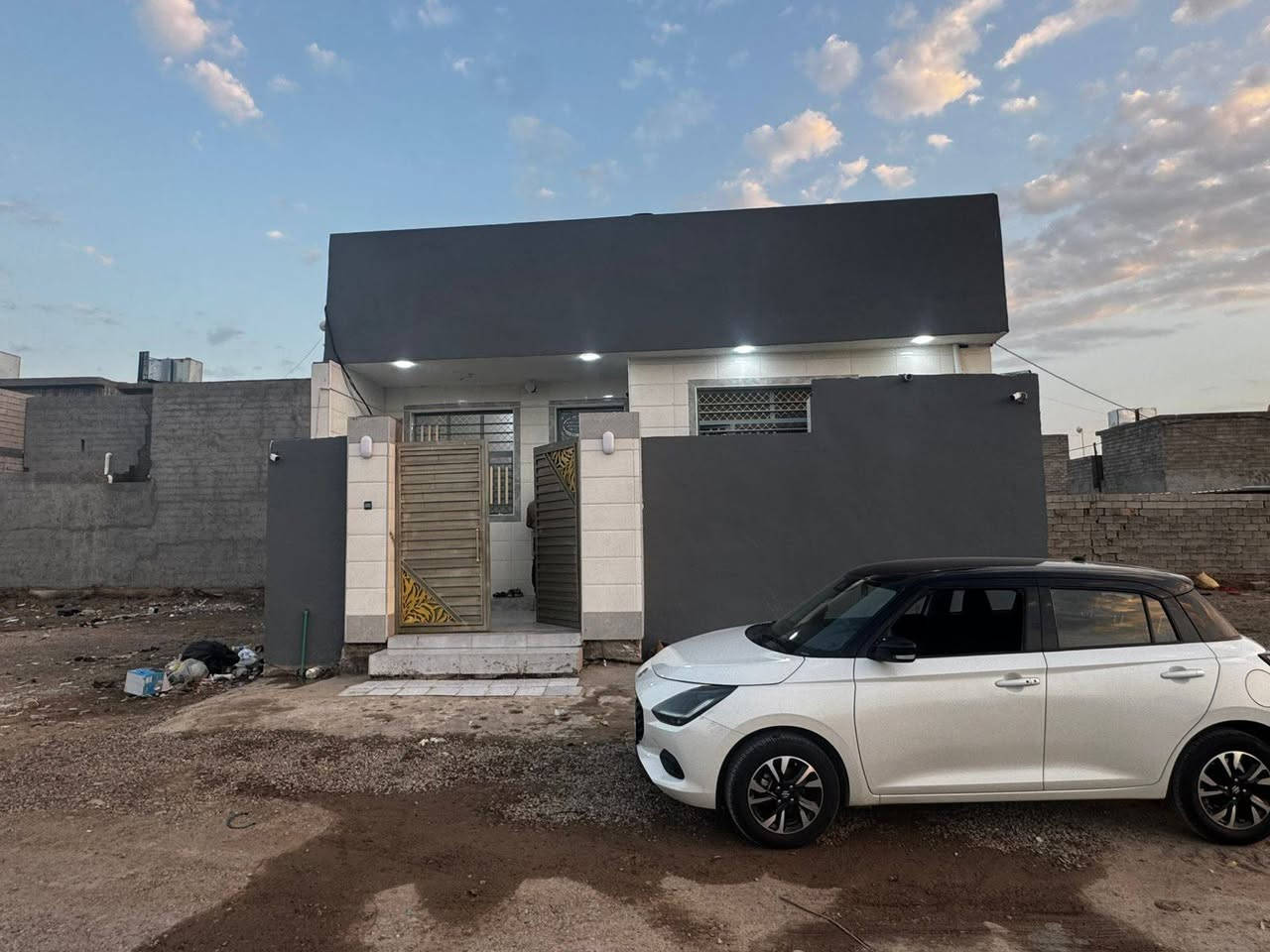 سلام عليكم بيت للبيع في حي الفارس زراعي
مساحة 120م
التفاصيل:
1غرفة نوم
صالة +استقبال +مطبخ
للاستفسار
***********
او مراجعة مكتب ادراك للمحاماة والعقار في شارع الامير مقابل مخبز الامير
