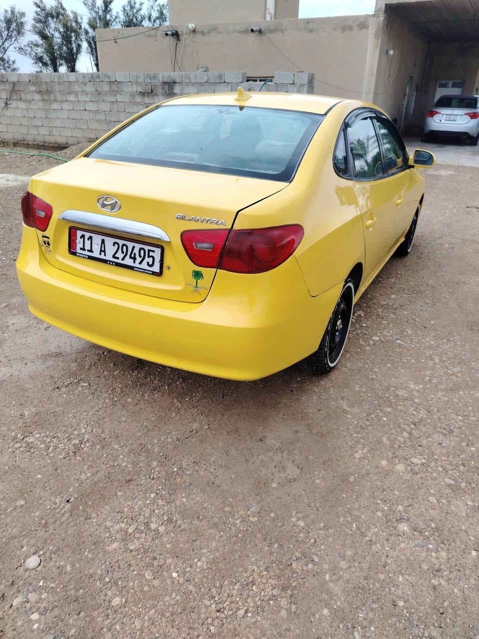 السلام عليكم النترا أمريكي ٢٠١٠ فول موصفات فتحه بنراما مثبت سرعه ضرر خلفي مبدل جنطه وباقي ليبل واحد بسمي كير محرك تبريد شاصي لغود  صدر امامي خلفي كفاله عامه  مكان بغداد تقاطع النهروان السعر ١٠٠
   ***********
