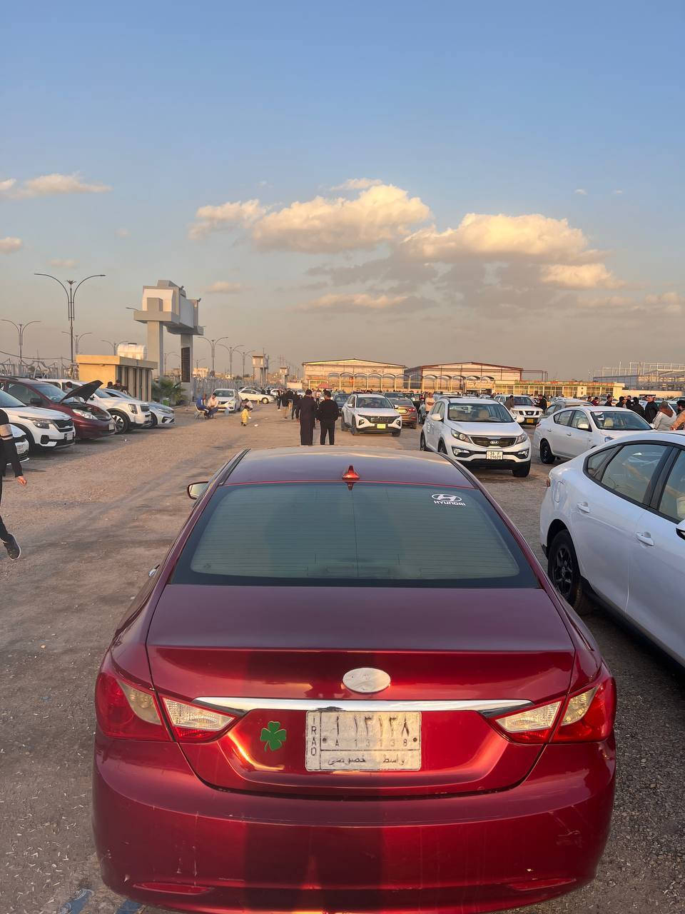 سوناتا موديل ٢٠١٢ وارد امريكي. 
مكينة وگير وحدادية بالكارتون
السيارة نظافتها مثل ما موضح بالصور 
السيارة ليبل واحد بدون تبديل 
تحكم ستيرن وكاميرا وشاشة ولايت زنون واشاير لد
تبريد وتدفئة شغال طخم رنگات وتايرات جديد
سنوية ل٢٠٢٨ رقم واسط وشرط التحويل 
راعيها بالحمزة. 
مكان السيارة بالبصرة 
السعر ١١٥ وبيها مجال 
للتواصل 

***********
***********
