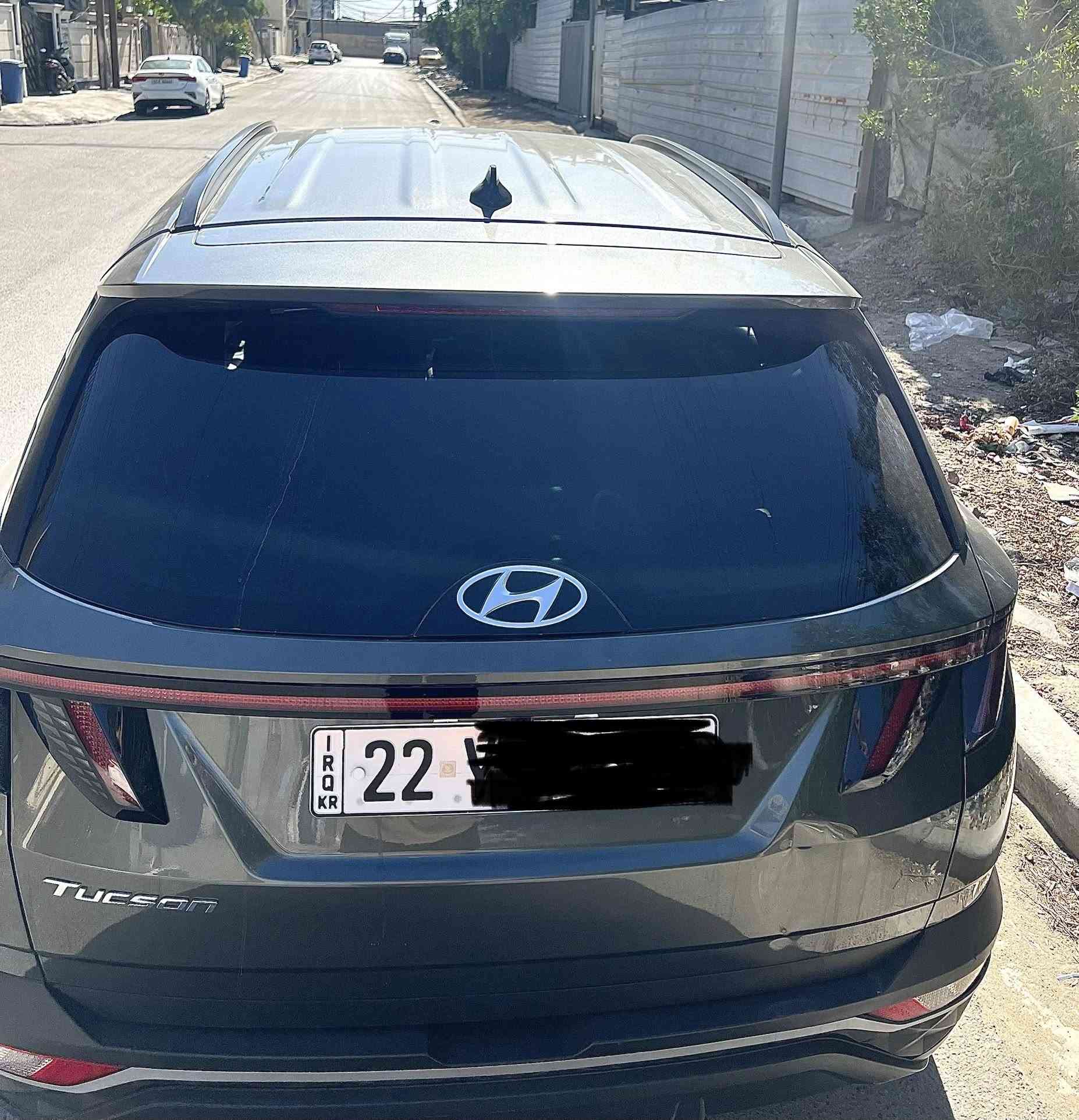 البيع توسان موديل2023وارد امريكي محرك 2500مرغوب  فول عدة فتحة
السلام عليكم من رخصة أداره الكروب 

موصفات الون نفطي بدون ايرباك وبدون دواخل 
حادثه بنيد فقط امبدل والكصه مال القمامه طخه خفيفه بالتحميل مطخوخه والباقي كله مكفول 
السياره رقم اربيل تحويل ثاني يوم 

تشغيل عن بعد 

بصمة 

انارة ترحيب عند قتراب

رادار امامي

رادار جانبي

رادار خلفي

توقف ذاتي عند قتراب 

تدفه كشنات 

مود درايف نورمال سبورت سمارت

تحكمات ستيرن و مثبت سرعة

تحديد مسار 

قيادة اليه 

مانع نزلاق 

مانع منحدرات، 

هاند بريك بصمة

قطعتين تبريد 

صندوق كهرباء

كشن سايق كهرباء 

داخل كشنات مخمل ماشية 65

سياره كلش جديده وجاهزه كلشي ما تصرف عليه بل واقع بعد احله  سونار موجود. عنوان بغداد المعالف استفسار اتصل ***********سعر 184 ورقة
