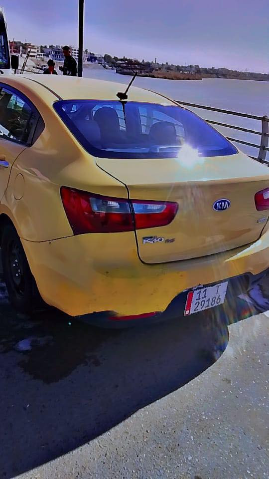 السلام عليكم كيه ريو لبيع مكينه 1600وارد أمريكي حادثه جاملغ واصل بدايد الحوض رقم بغداد بسمي مصفره هيه وغرامات مكان بغداد سعر 75وبيه مجال رقم ***********
