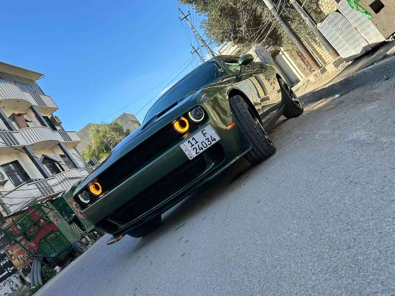 السلام عليكم
جالنجر sxt

لون مميز زيتوني سيارة لونين تو كلر اصل 

سيارة مكينة كير بلدي ما مفتوح برغي 
محرك v6
سيارة بدون حادث كلين

بيه قطعتين كلير  بنيد وجاملغ ايسر خلفي من اميركا 

ماشيه ٦٤ سيارة حيل نضيفه 

عليه ويل ب٧٠٠$ دولار 

شوته اصليه بلد جبيرة 

تدفئه تبريد خير من الله 

مكان سيارة كربلاء 

رقم بغداد بسمي 

سعر ١٨٢ وبيه مجال 

رقم /.   ***********
