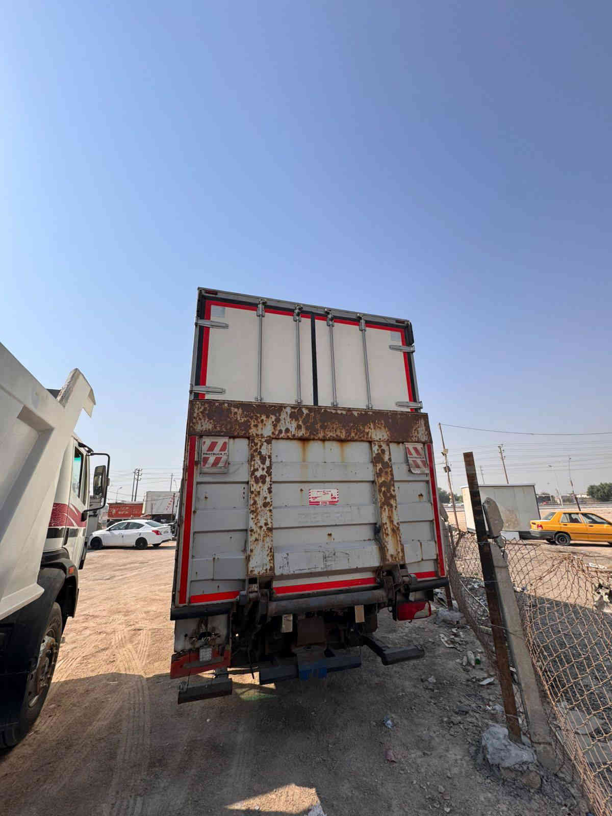 للبيع سكانيا موديل 2012 مكينه انجكتر V8 حجم 500 كير اوتماتيك عرجه براد جديد وشغال السعر 4$ وبيهه مجال العنوان البصره الزبير طريق سفوان معرض المهدي للأتصال *********** ابو علي ‏‪0780 139 7951‬‏
