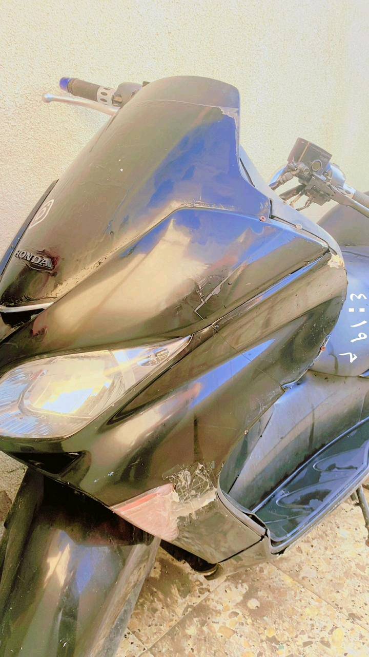 دراجة فورزا واكفة غير شغالة باتري كاعد تاخذها على عطلها ب
650 وبيها مجال بسيط حك الجيه 
تواصل ***********4