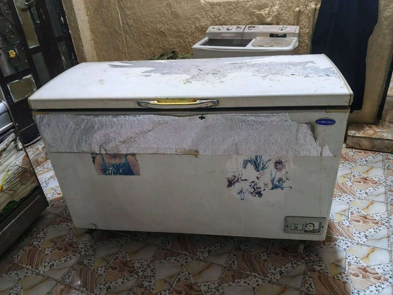 مجمده اكبر حجم ثلج ع  شرط العنوان حله ورديه خارج قرب علوت المخضر يم البسطيات مال المخضر بيع مستعجل كلش  ***********
