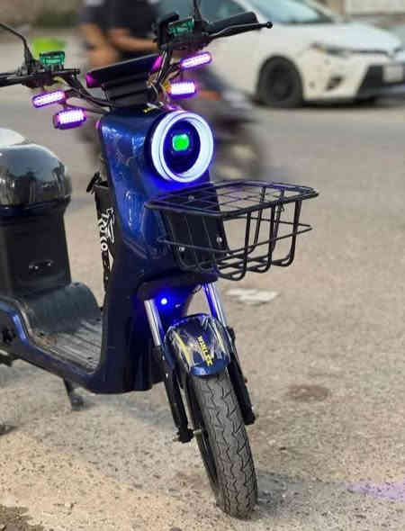 سلام عليكم دراجه شحن R9 موديل 2025 دراجه جديده بمعنى الكلمه خمس بطاريات الدبل 22 امبير V60 ملف 1500W بيه نضام البارك وبيه البك مسجل بلوتوث منفذ شحن السعر 450 قفل مكاني ناصريه حي اور قرب مدرسه الايرانيه الرقم ***********
