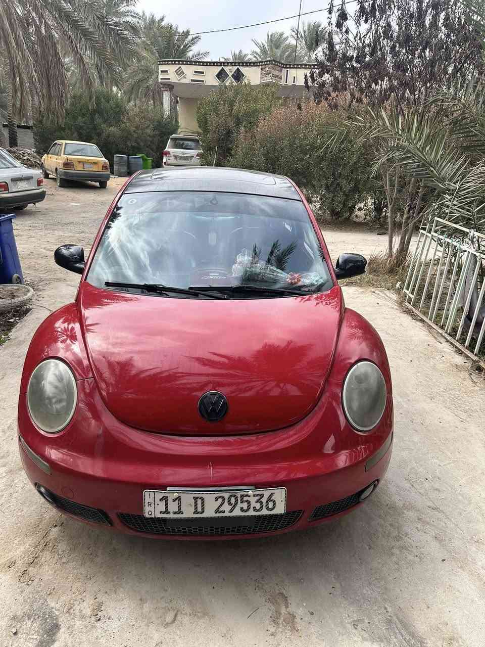 السلام عليكم  للبيع سياره بيتل موديل 2009 لون احمر رقم بغداد  فول مواصفات تحكم ستيرن فتحه بالقماره تدفئه بالكشنات مانع انزلاق حادثها قطعتين الجاملغات رش بدون دواخل الإيرباكات سليمه السعر 75 وبيها مجال مكاني كربلاء قضاء الحسينيه استفسار اكثر ***********
