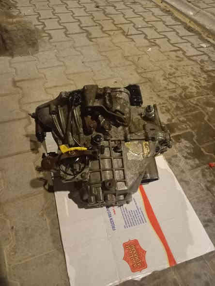 السلام عليكم لبيع كير جيلي موبل عادي شرط الشغل سعره 300 عنواني البصره رقم***********
