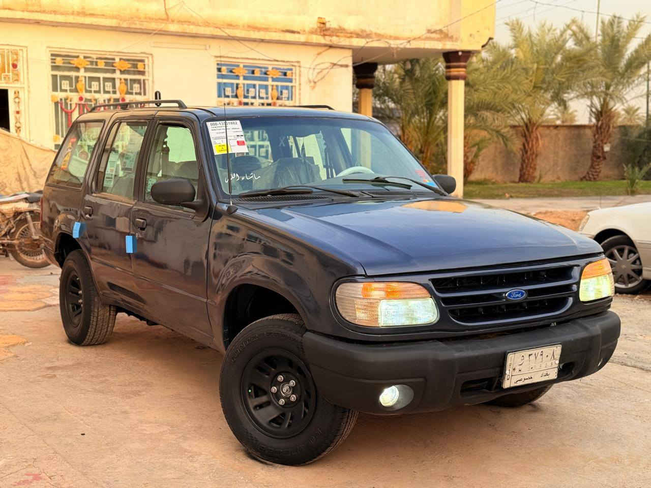 السلام عليكم للبيع فورد اكسبلور 1998 لون نيلي مكينه VVT-l فيشه وبطل مكينه وكير وحداديه بالكارتون تخم تاير جديد كهربائيات كلها شغاله غرفتها جديده منضومه زنون جديده رقم بغداد مشروع وطني سنويه لل 28 السياره مكفوله من الضربه بيها صبغ عام للجماليه اثر جراد فقط السياره جاهزه ما بيها أي نقص السعر 55 بيها مجال عنوان بابل *********** الهندية, كربلاء
