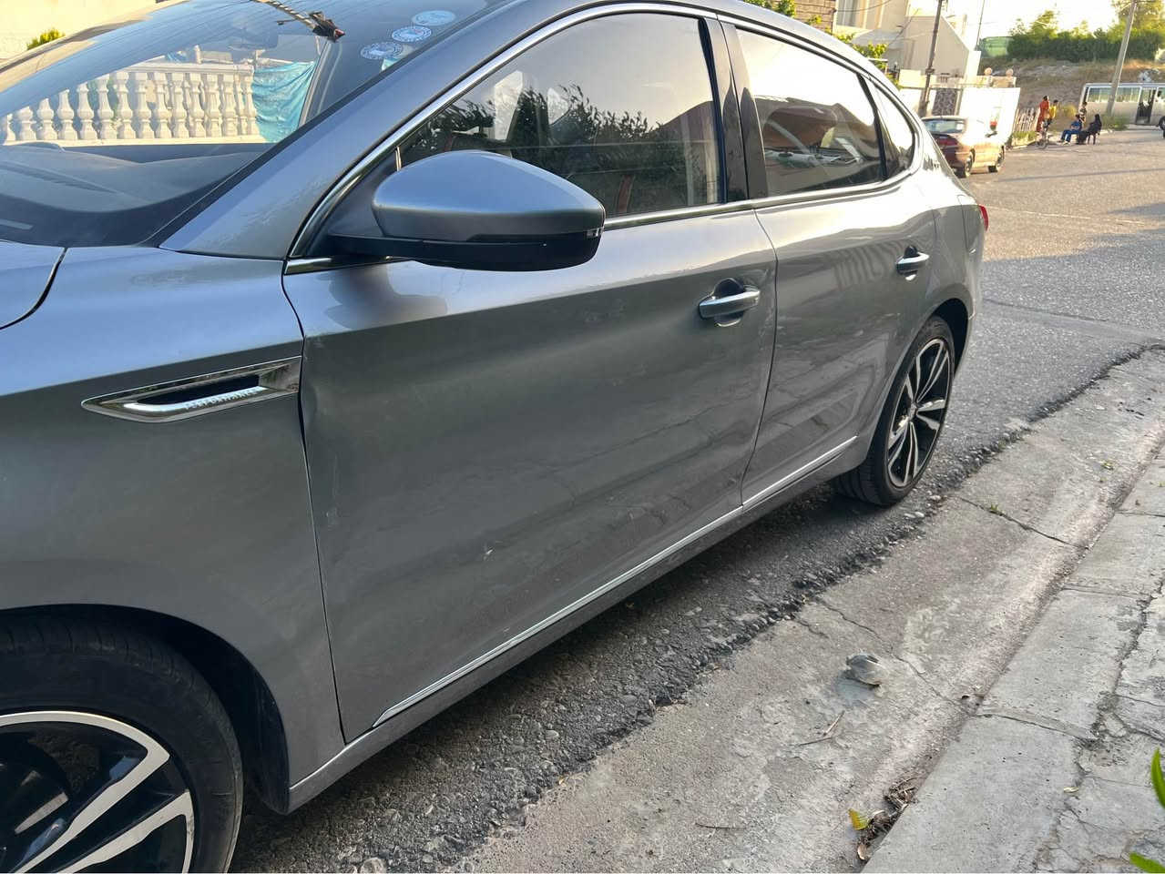 Mg6 2022 
مواصفات ترۆفی
تەبرید مەرکەزی
ناو سۆر و رەش
برێك بەصمە 
ئۆتۆهۆلد
سەقف سلاید
چەکمەجە سەلاجە
سەیارەکە زۆر خاوێنە
ویل کرۆم حەجم ١٨ 
بێ سبوغە تەنها کەمێك تەعدیلی هەیە سۆنارم دانەوە 
مەکینە ١٥ تۆربۆیە زۆر بەقوەتە 
سەنەوی نوێیە 
هەزەی نوێیە 
فەحسی نوێیە 
٥٠٠$ غەرامەی لەسەرە لە پاش مەعمەلە بۆت ئەگەرێنمەوە
نرخی ١١٠$ مەجالێکی کەم
 
***********
WhatsApp
Viber أربيل, العراق
