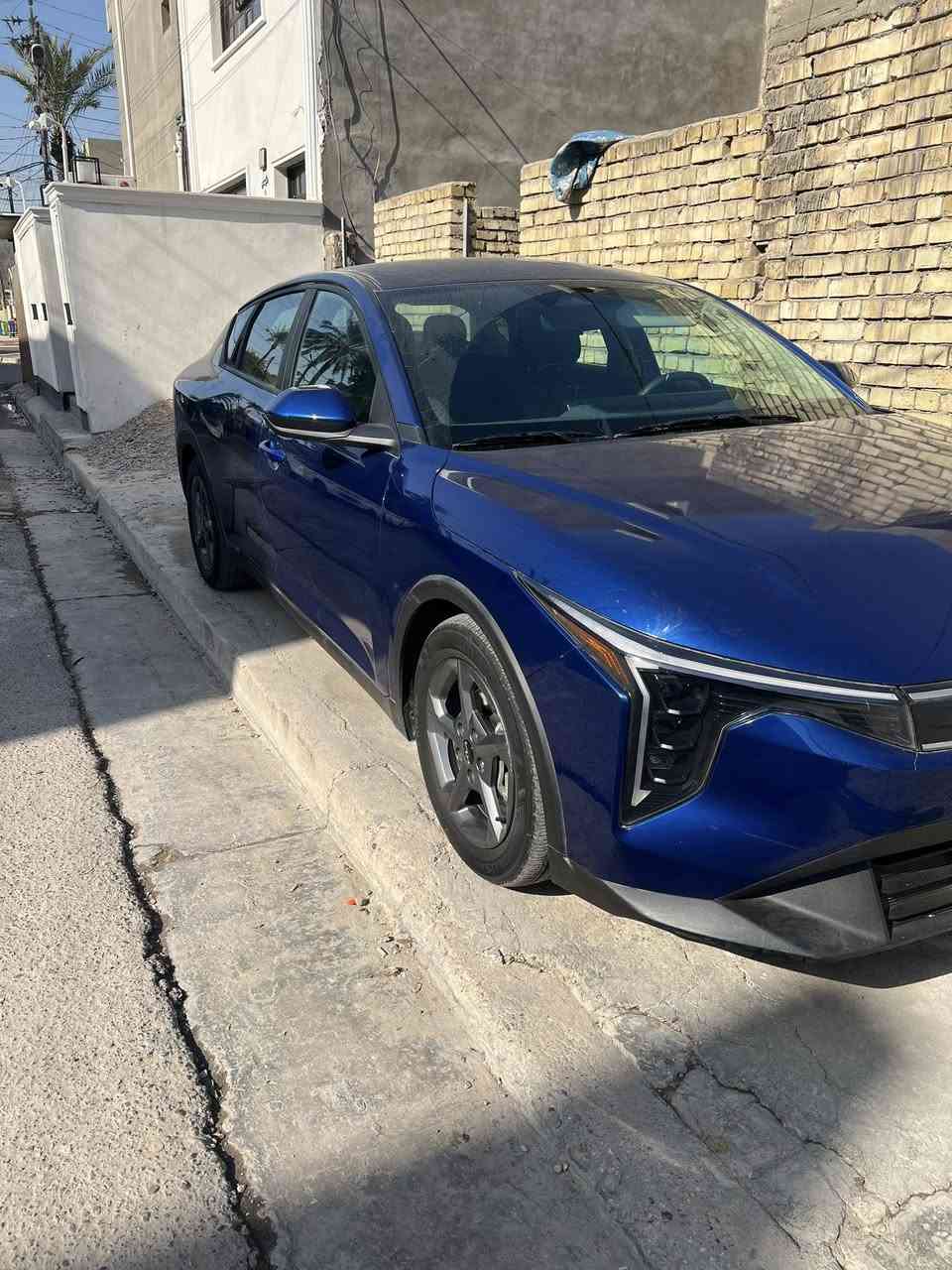 سلام عليكم للبيع k4امريكي حادثها جاملغ اوبنيد
بدون تبديل رقم بغداد السعر 175 اوبيها مجال 
***********
