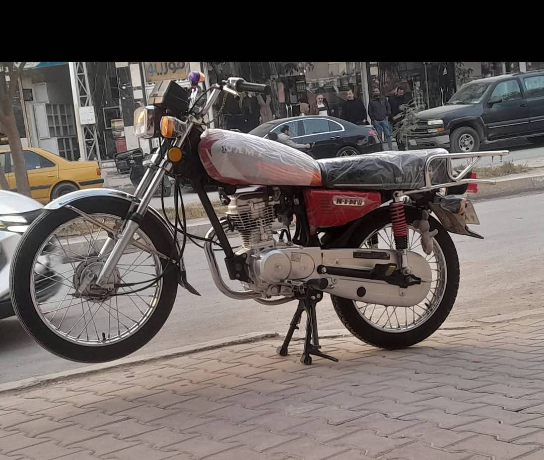 السلام عليكم دراجة نامه موديل 25مكفوله كفاله عامة وراق سكنر دراجة تفيلس مافلسه بعته بلكرتون السعر خاص ***********
