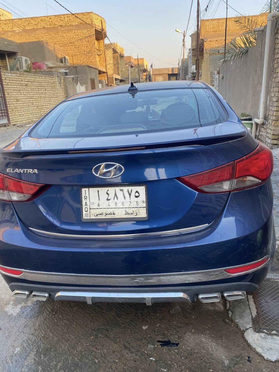 السلام عليكم 
النترا موديل 2016 محرك 2000 
حادثها ب امريكا جاملغ عكس السايق ومصلح بارد بدون صبغ فقط تكحيل وبيها شكم ملاحضه تجي وتشوفها 
مابيها صبغ ابد فقط الدوسات معمرات 
رقم واسط ب اسمي تحويل مباشر 
تبريد منضومه كامله جديده
السعر ١٢٠ / مكاني كوت 

للستفسار ***********
