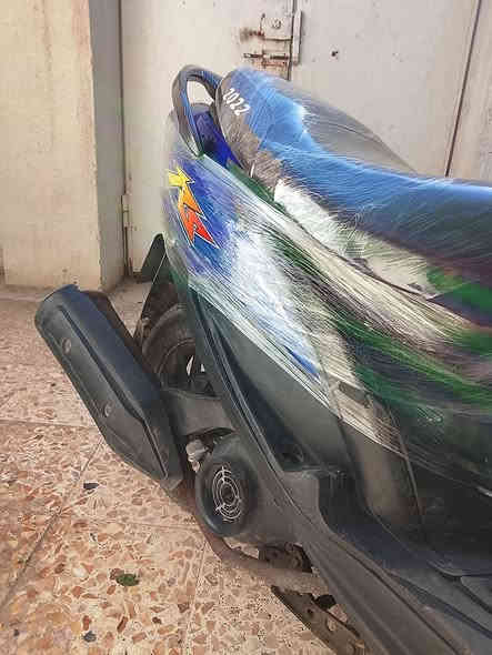 دراجه ماكس عدله للبيع الدراجه نضيفه كلش وحلوه دراجه ما مفتوحه  اشاير كهربائيات كله شغاله  تشغيل ( بصمه وسلف وهندر ) البصمه أنه محورهاا وما نقصه شي نشالله بس الكشن مو ماله  السعر مليون وبيه مجال قليل وفدوه اروح له المو شراي لا يخابر ***********
