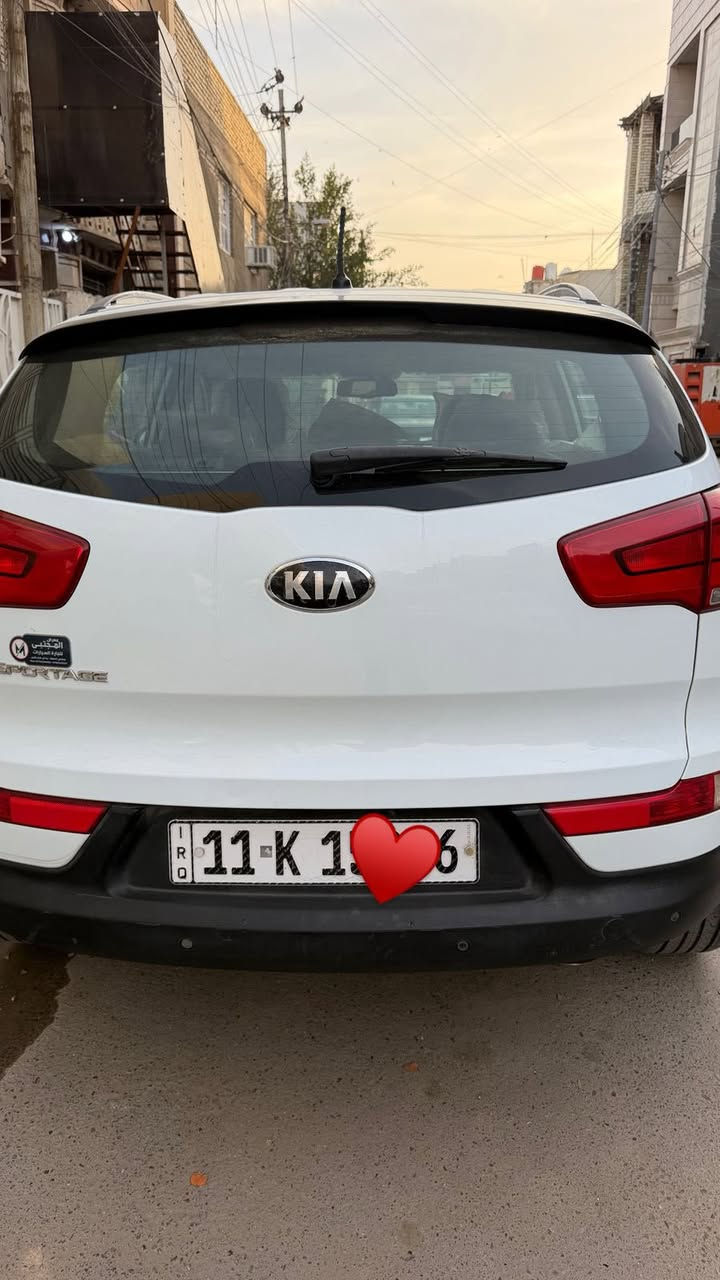 السلام عليكم كيا سبورتج 2016 الشركة الدوليه فول مواصفات 1/1
مواصفات بصمة كشنات جلد ويل كب جبير مري شفط لايت لد
مكفوله كفاله عامه من الضربه والتبديل عده شخط باب خلف السائق وصلحته الباقي كله كفاله عنوان بغداد البلديات السعر 165 وبيه مجال هـ***********
