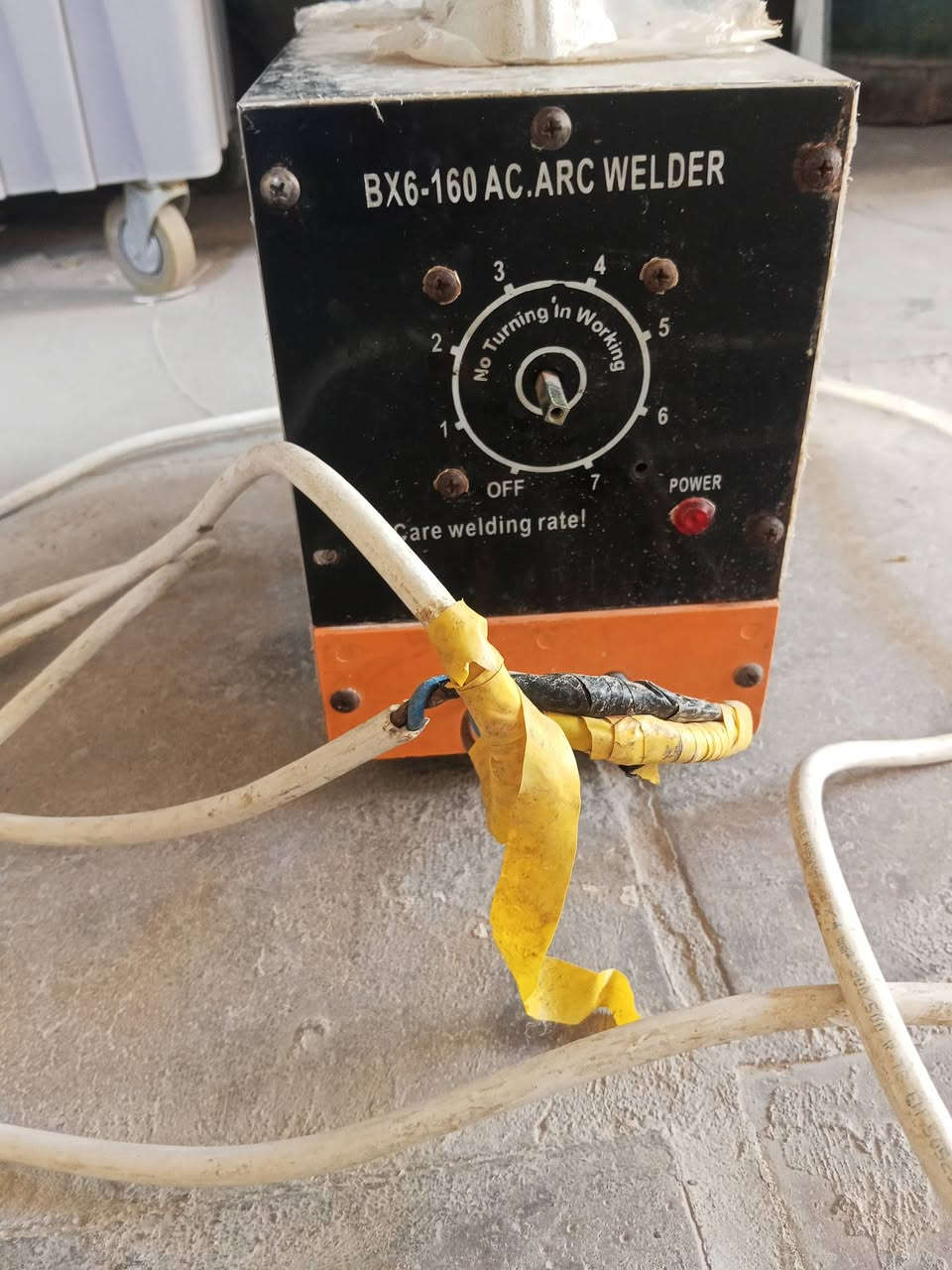 أغراض للبيع مكان النجف اي استفسار اتصال ***********
