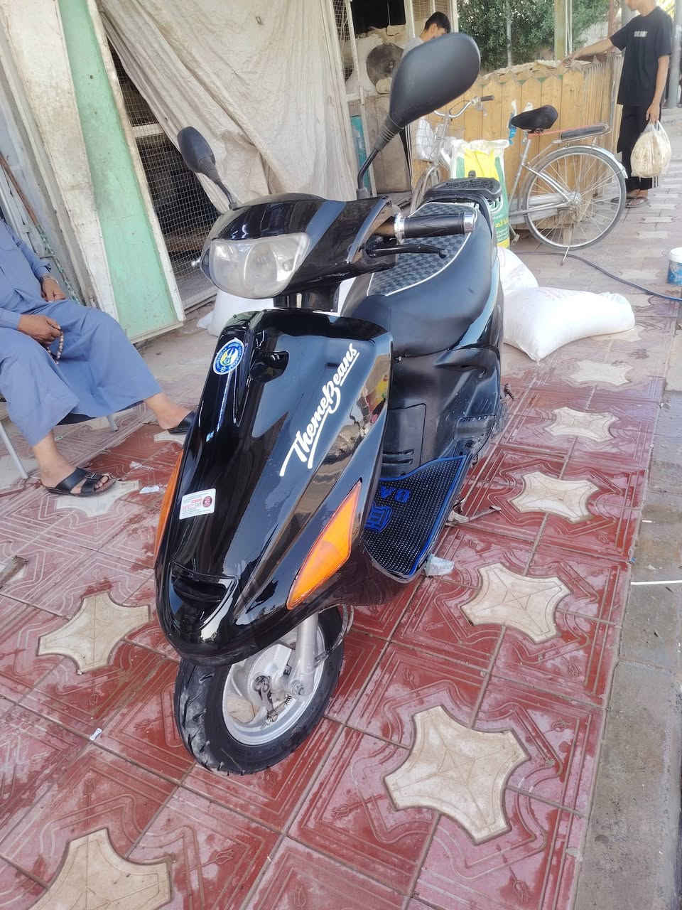 دراجه فراشه حاويه مامفتوحه كلهه شغاله سلف هندر كهربائيات تايرات جدد كابريتر مال حاويه كامله من كلشي
السعر 450
مكاني حي الميلاد شارع ميلاد فاو
***********
