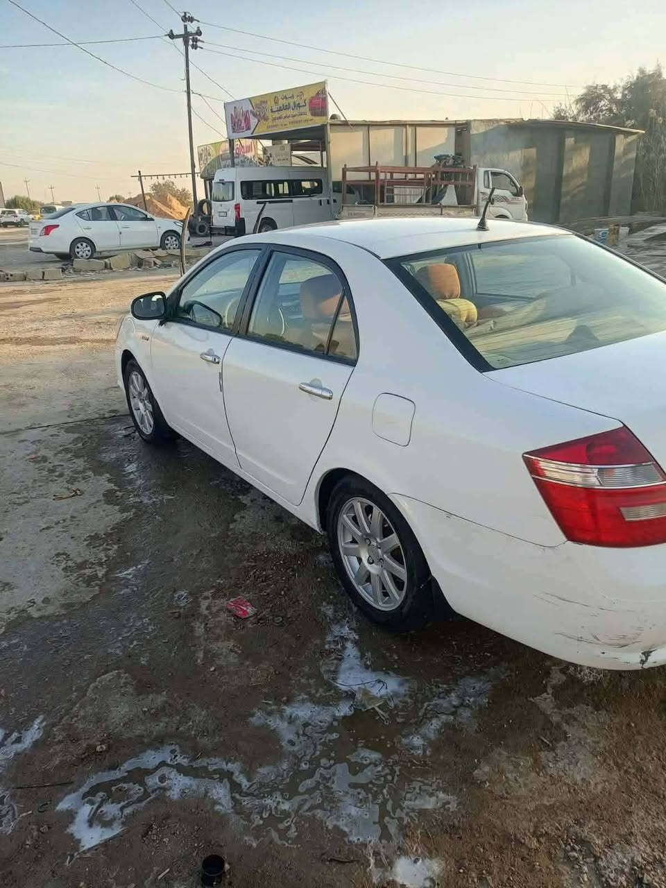 سلام عليكم اخوان
مكلف بلنشر موبل ١٣ رقم بابل
بيها بنيد مصبوغ ودواير مصلحه
داخل نضيف تخم تاير جديد 
السعر ٣٨ وبيها مجال قليل 
ملاحضه: سياره عليها غرامه ٥٠٠ينزل من السعر 
الهاتف:***********
مكان بابل ابي غرق
