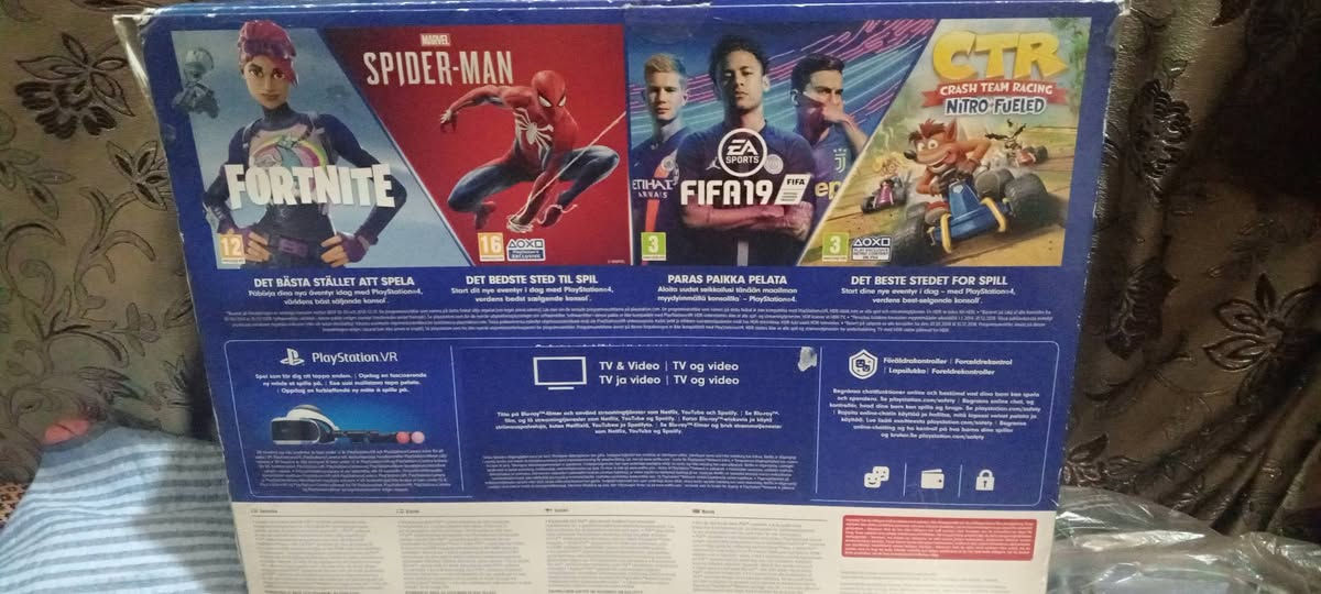 اقرأ المعلومات❗ بلي ٤ سلم نظيف مامفتوح ابد لاي غرض كامل اغراضه كارتونة والكتب عدا السماعة ضاعت اشتريته جديد ب٢٠٢٣ مضموم بالكارتونة وياه يو بي اس نوع راقي وجويستك مبدل كير الايمن بكير مغناطيسي يعني ( مايجيه درفت ) 
انطيك وياه حسابين واحد بيه resident evil 2 و resident evil 3 ريميك وماين كرافت والثاني بيه batman Arkham knight و battlefield 4 السعر 320 مكاني بغداد ابو دشير ماعندي توصيل


**إذا كنت صاحب هذا الإعلان وتريد حذفه لأي سبب، رجاءا أرسل رسالة إلى الدعم الفني**