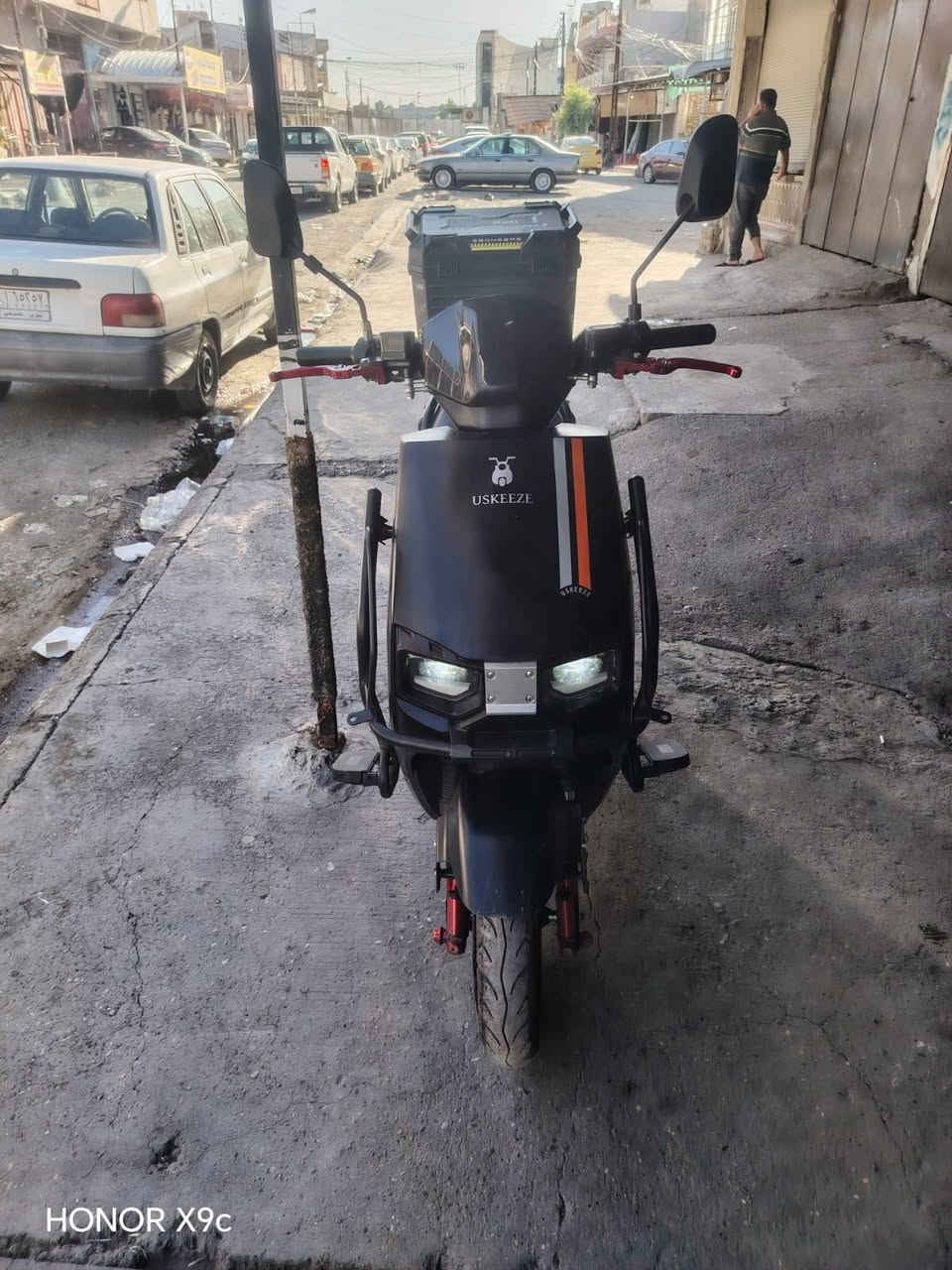 السلام عليكم ماطور شحن نضيف سعرو 750وبي مجال بسيط ***********
