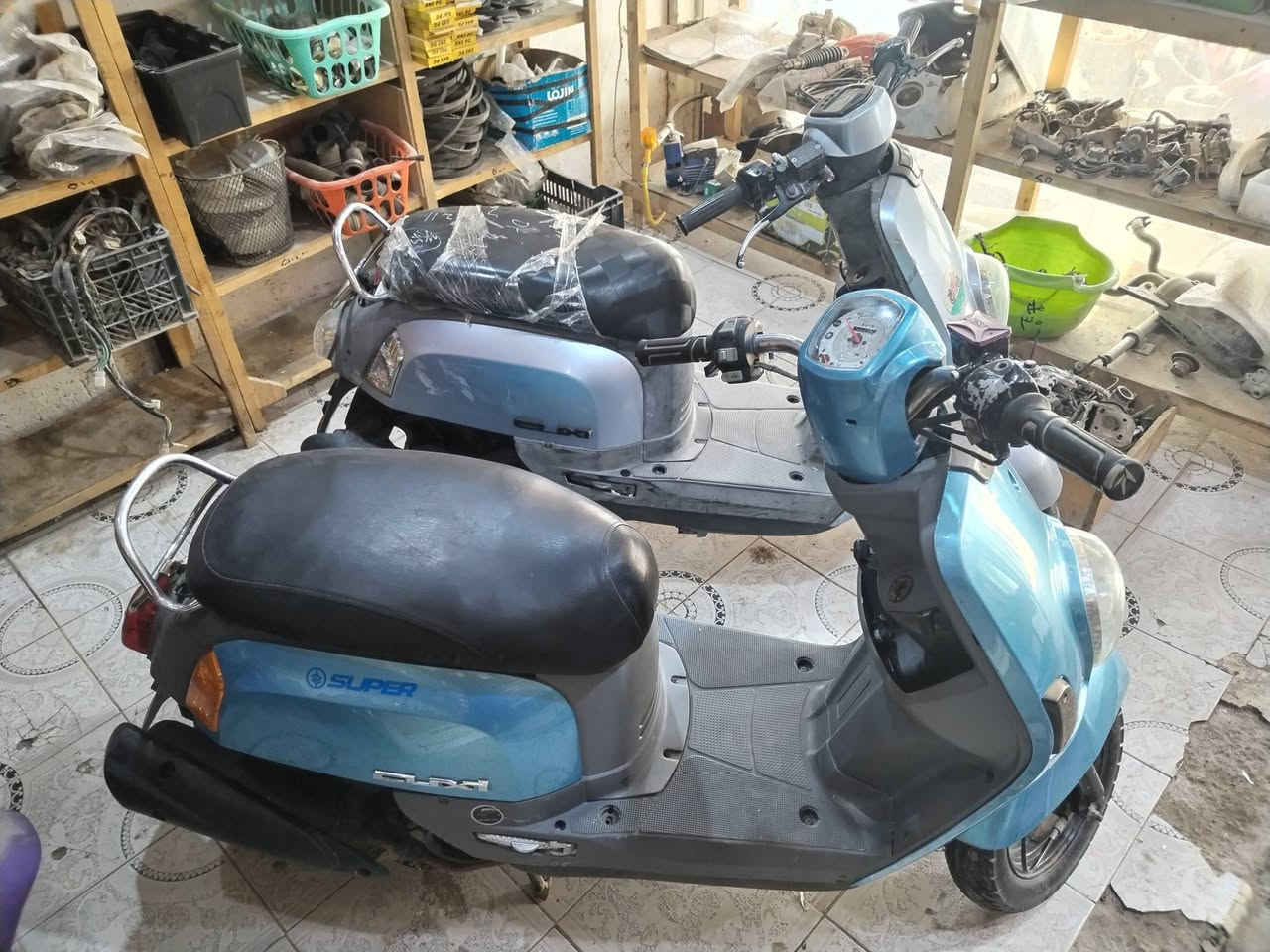 دراجات للبيع ماكسات بوليسي مصطره كابريتر و نوزل ومنغولي حربيه وهونده يوجد مراوس حسب القناعه محل علاوي ابن محمد سماوه خشابه مقابل سفان شراي او لي ريد مراوس يجي للمحل ويدلل


**إذا كنت صاحب هذا الإعلان وتريد حذفه لأي سبب، رجاءا أرسل رسالة إلى الدعم الفني**