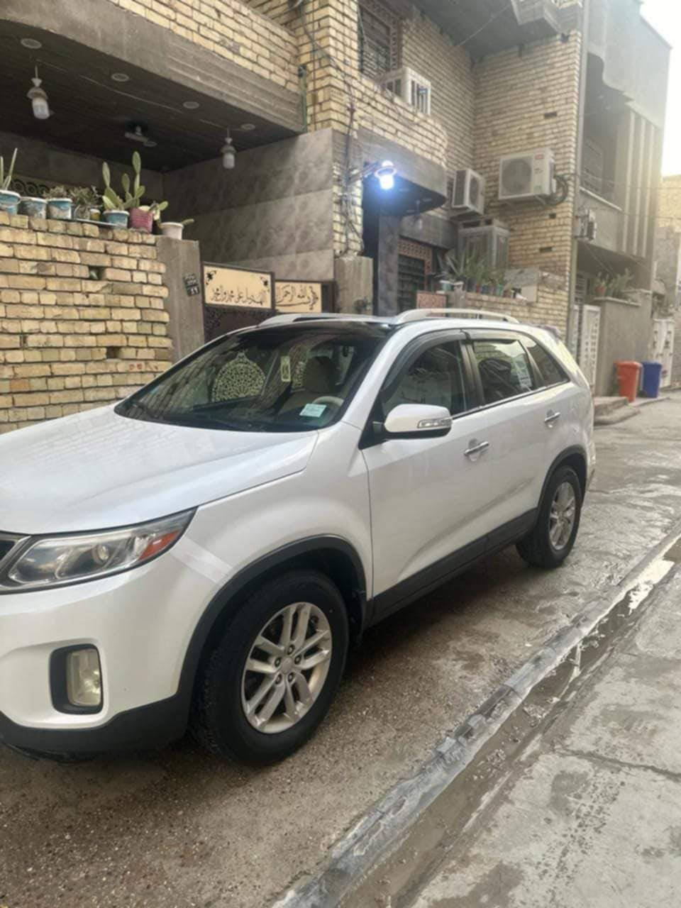 سورنتو 2014 شكل 15
سياره مكينه 4
5 راكب
سياره خير من الله 
مابيها نقص 
السعر 140  مكاني بغداد الشعله
***********
