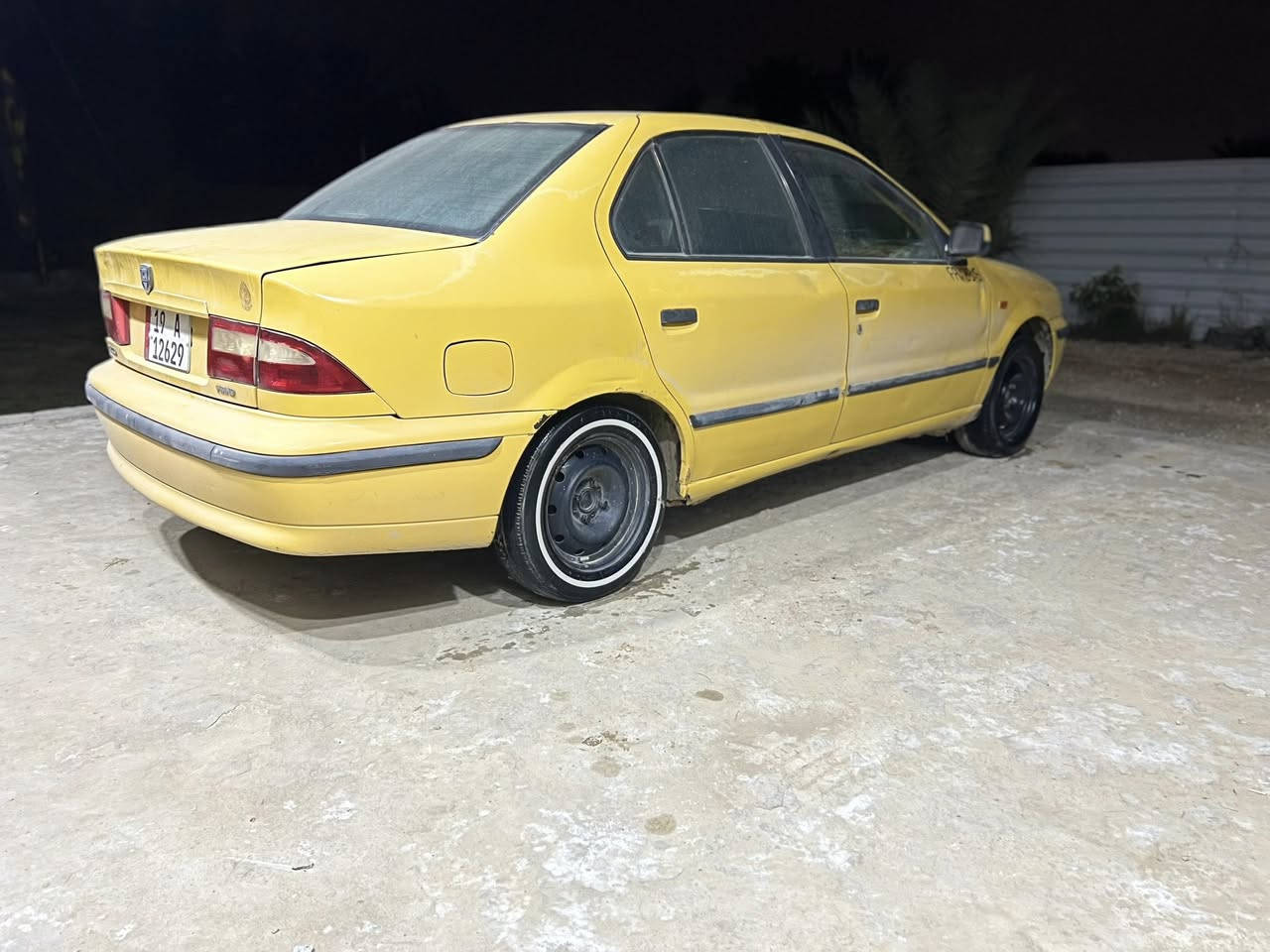 للبيع فقط 
سمند 2012
كير مكينه مكفولات
دواخل جديده
تدفئة تبريد شغال
هيئه غرمات مصفره
بين قوسين سياره جاهزه للشغل 
السعر  34 وبيه مجال بسيط 
***********
